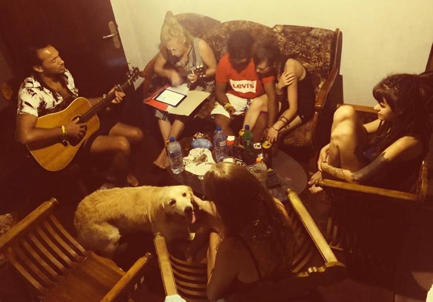 Mama'S Hostel アハンガマ エクステリア 写真